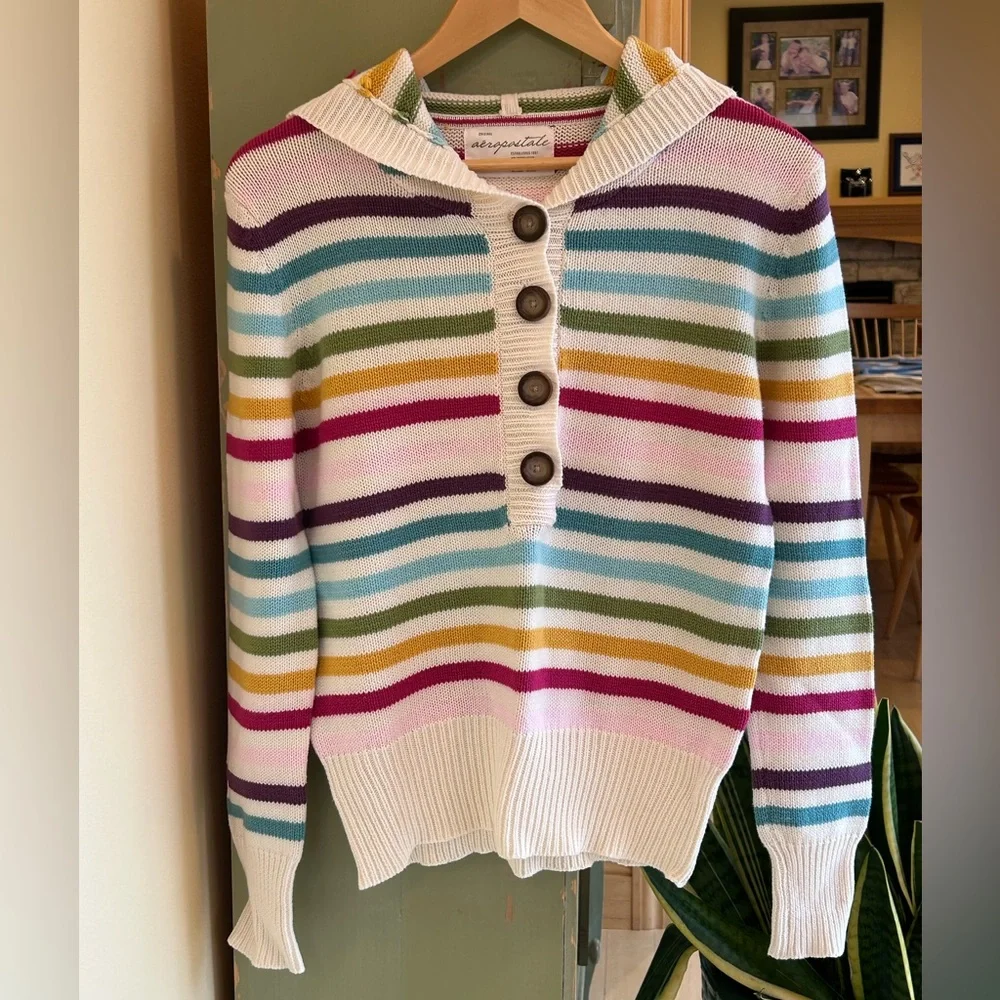 Aeropostale Women’s Hoodie Sweater Cream w/ Multicolor Rainbow Stripes Sz Large